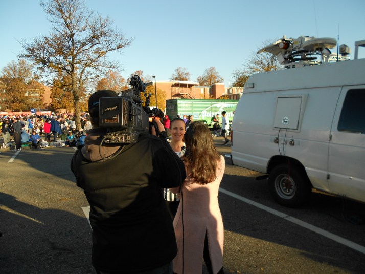 new york city marathon 2011 Footlocker five boro challenge nyrr elizabeth maiuolo ny1 news (3)