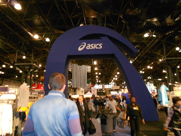 new york city marathon 2011 Footlocker five boro challenge nyrr expo elizabeth maiuolo (7)