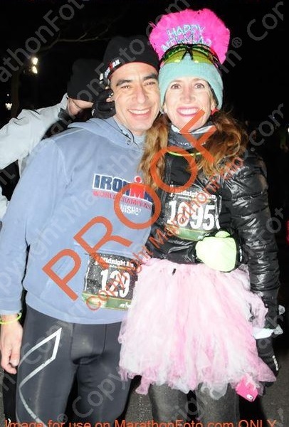 emerald nuts nyrr midnight run central park 2014 (2)