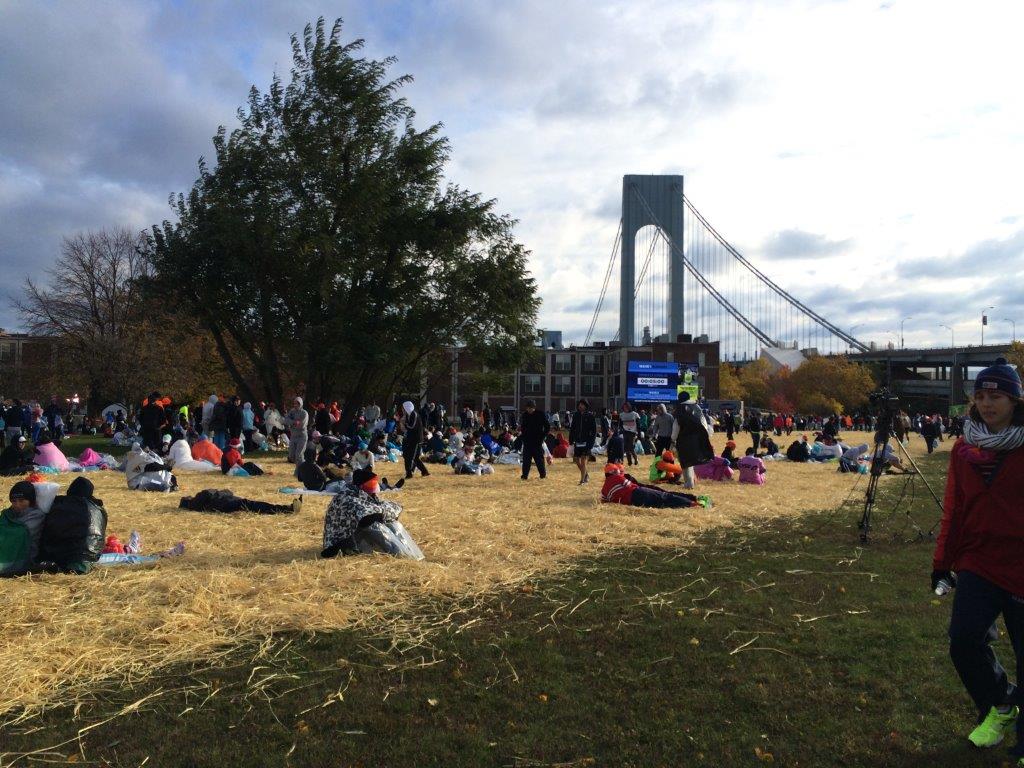 new york city marathon 2014 pictures start athletes village (6)