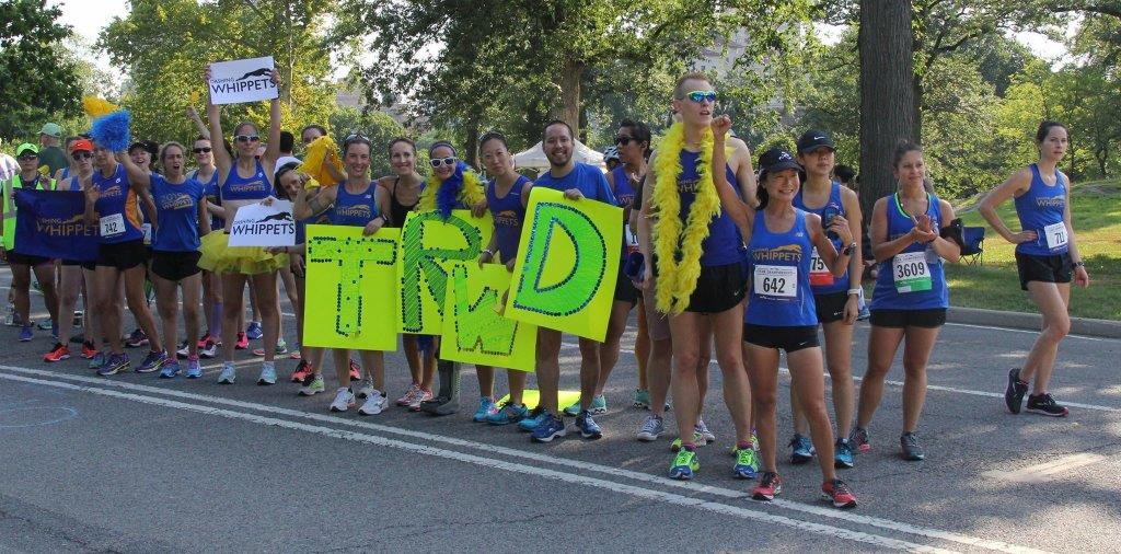 team champs 2014 nyrr elizabeth maiuolo cheering  (6)