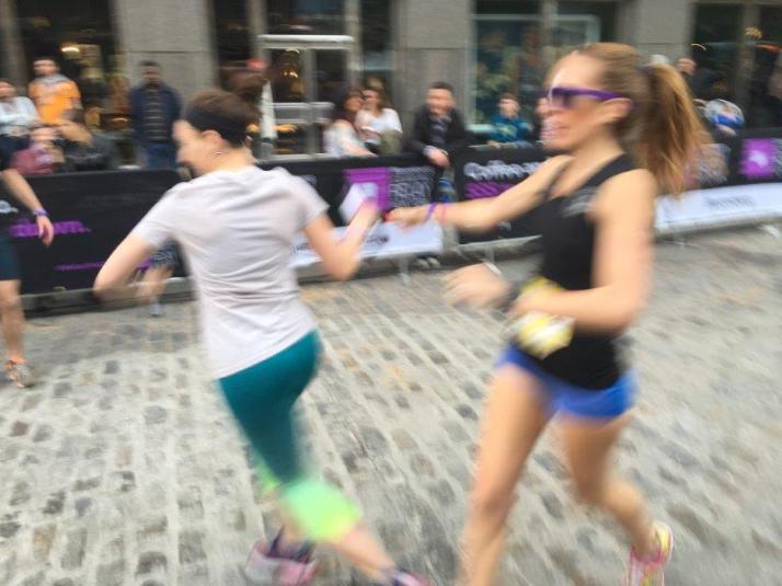 bloomberg square mile relay new york results pictures (8)